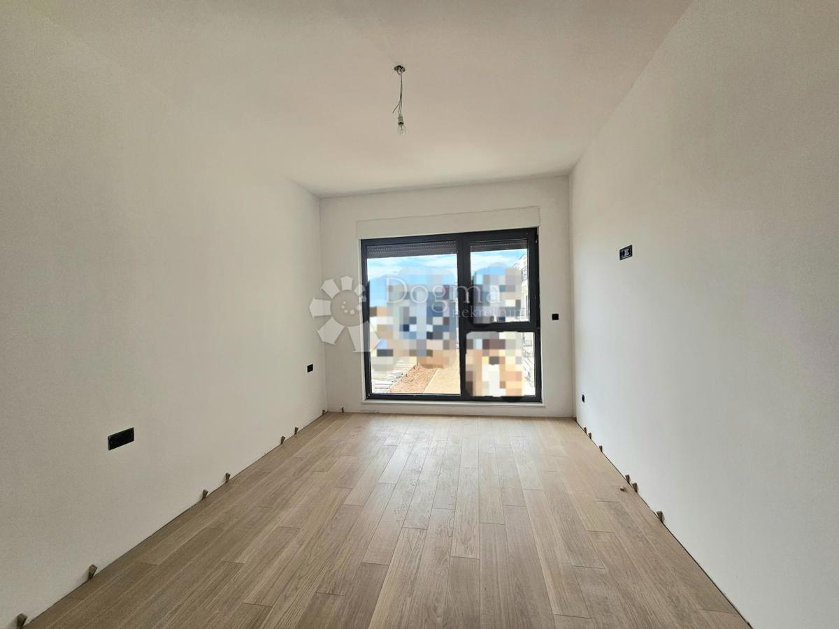 Umago, nuova costruzione,