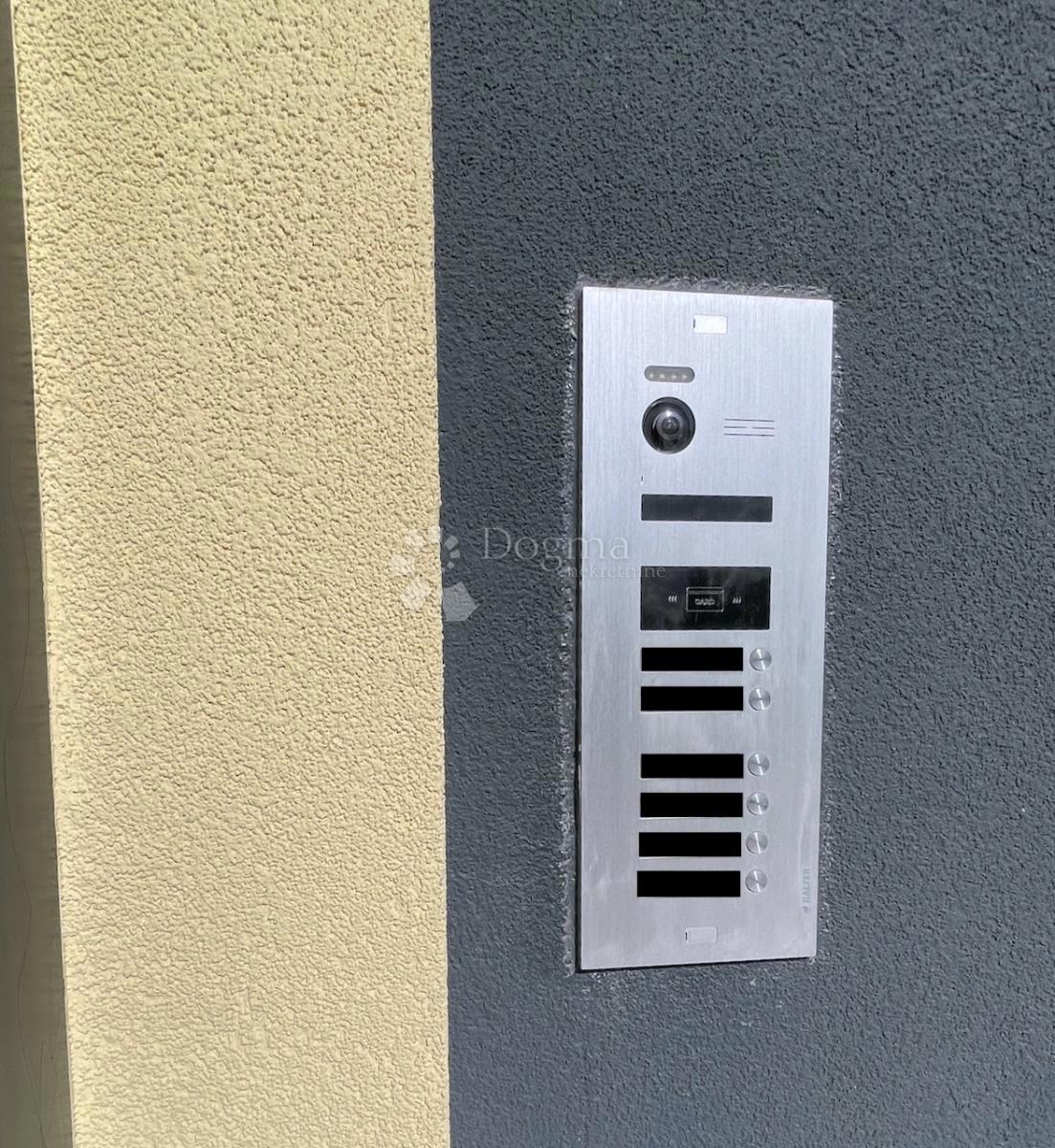 Allogio Maslenica, Jasenice, 107m2