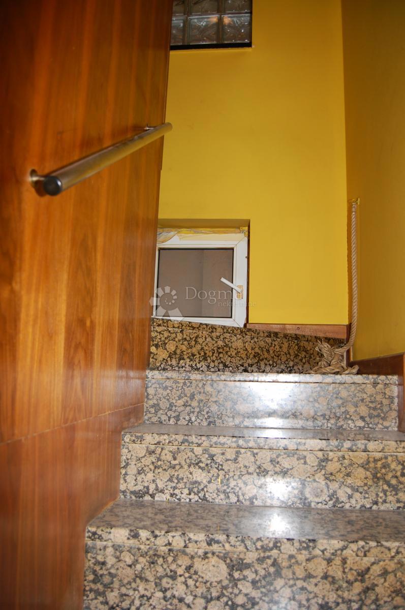 Locale commerciale Knežija, Trešnjevka - Jug, 87,75m2