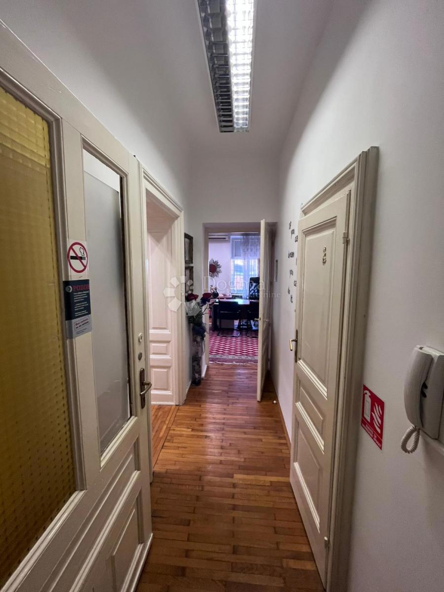 Allogio Opatija - Centar, Opatija, 65m2