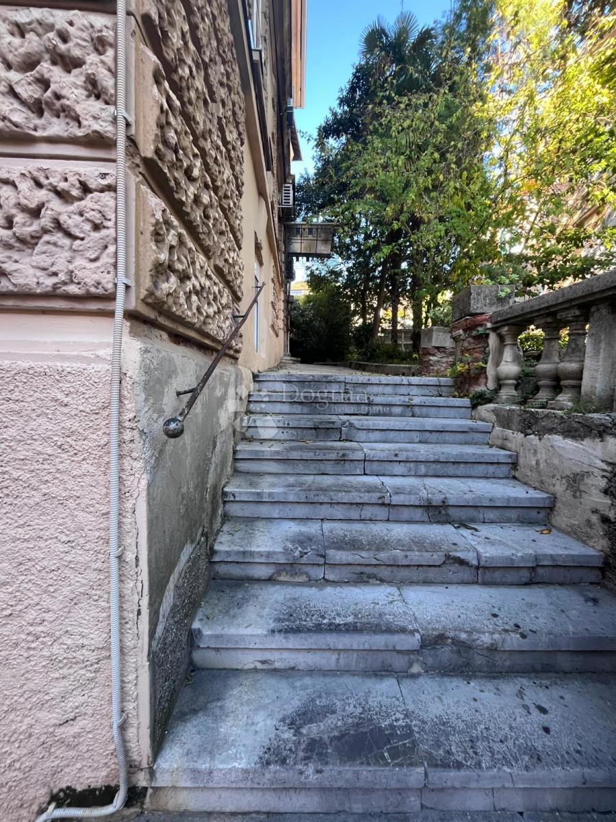 Allogio Opatija - Centar, Opatija, 65m2