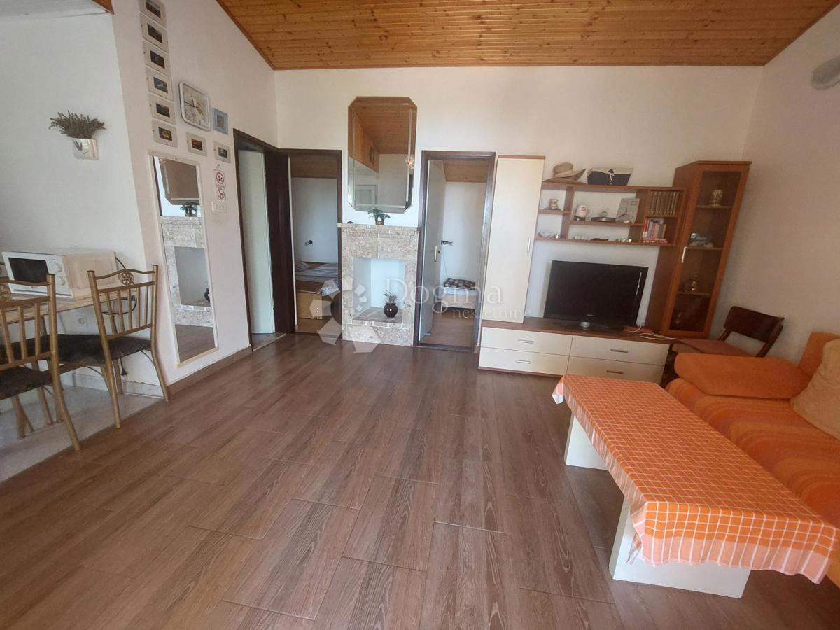 Casa Maslenica, Jasenice, 92m2