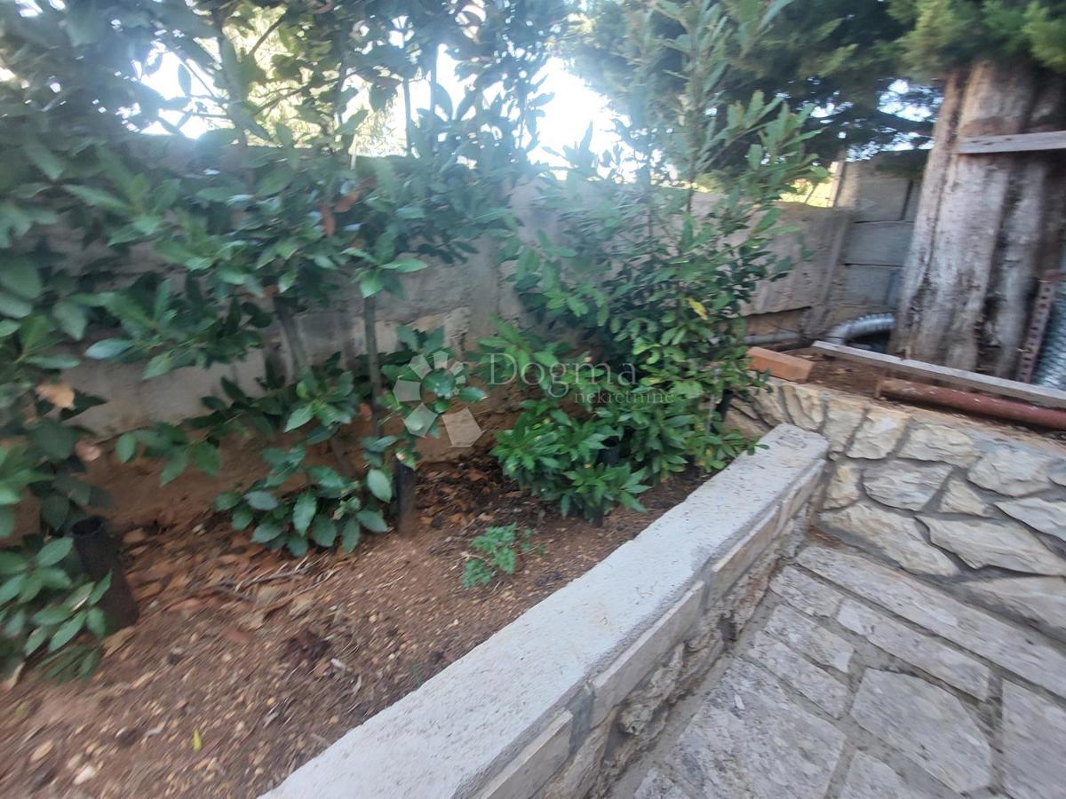 Casa Maslenica, Jasenice, 92m2