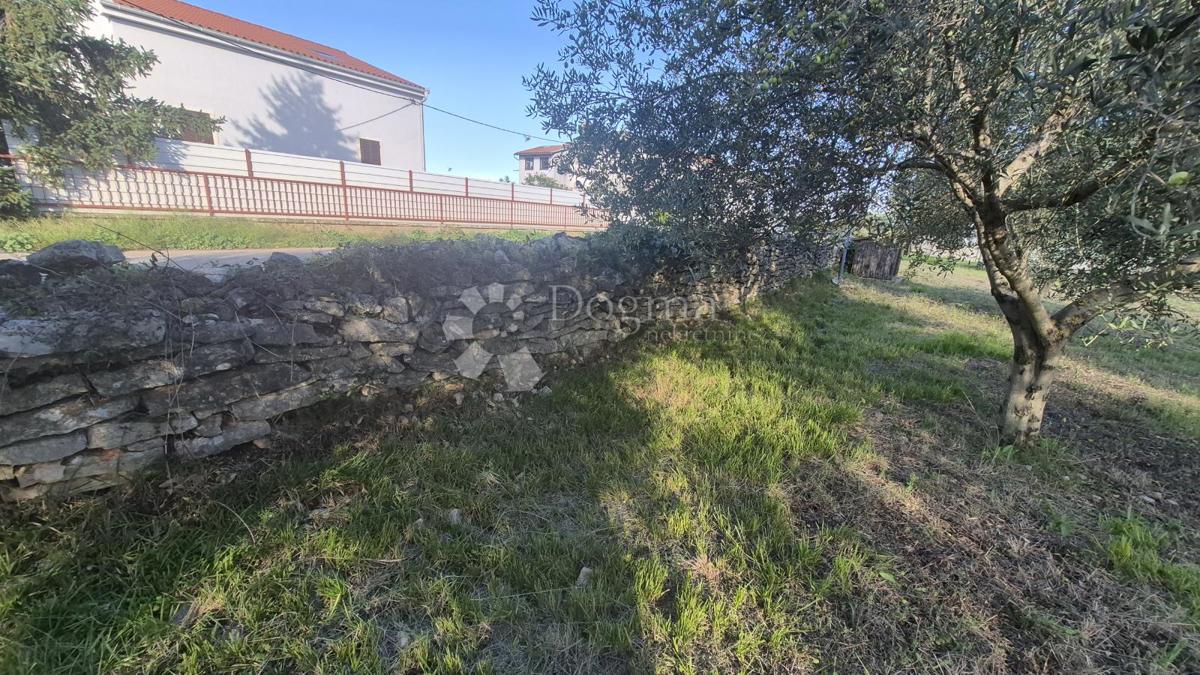 Terreno edificabile Peruški, Marčana, 493m2