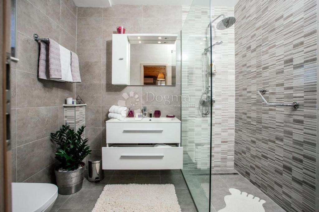 Casa Makarska, 207m2