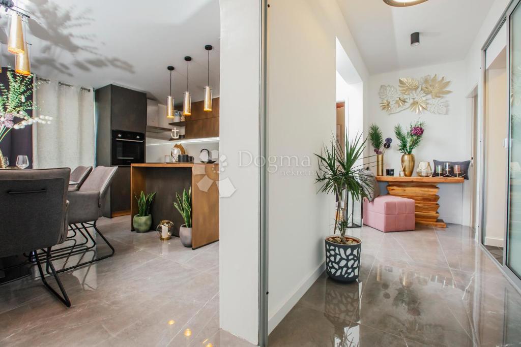 Casa Makarska, 207m2