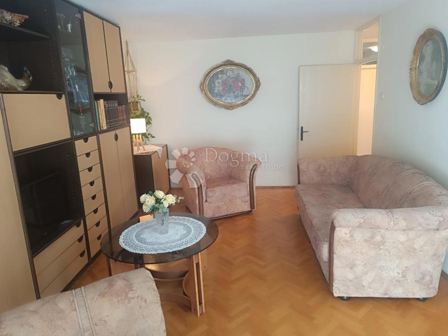 Allogio Varoš, Šibenik, 65m2