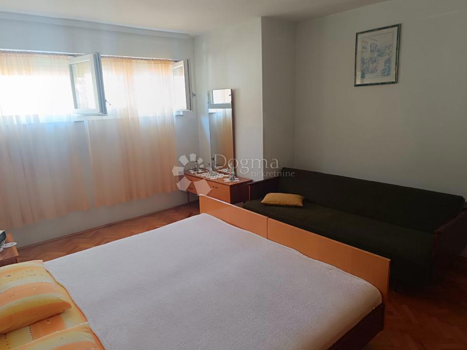 Allogio Varoš, Šibenik, 65m2