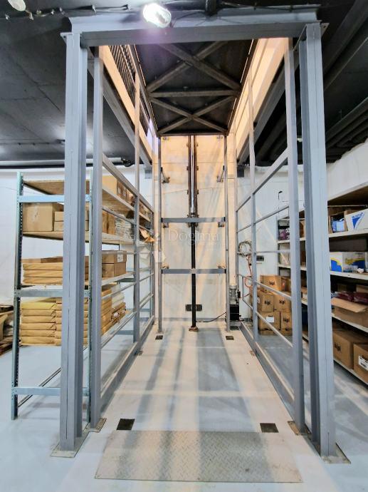 Locale commerciale Trešnjevka, Trešnjevka - Sjever, 555m2