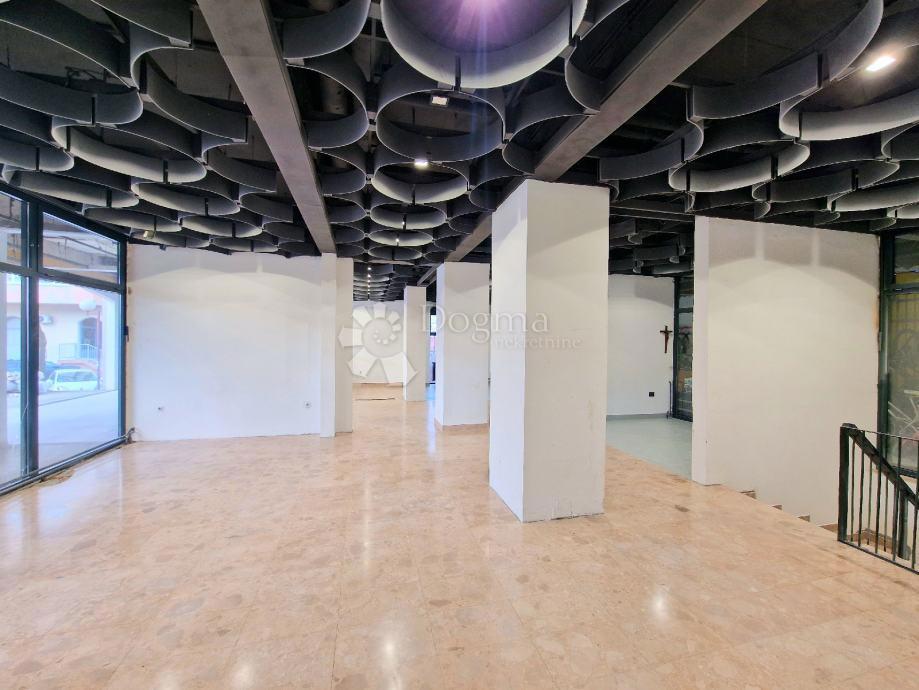 Locale commerciale Trešnjevka, Trešnjevka - Sjever, 555m2