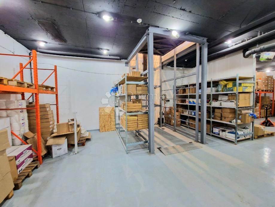 Locale commerciale Trešnjevka, Trešnjevka - Sjever, 555m2