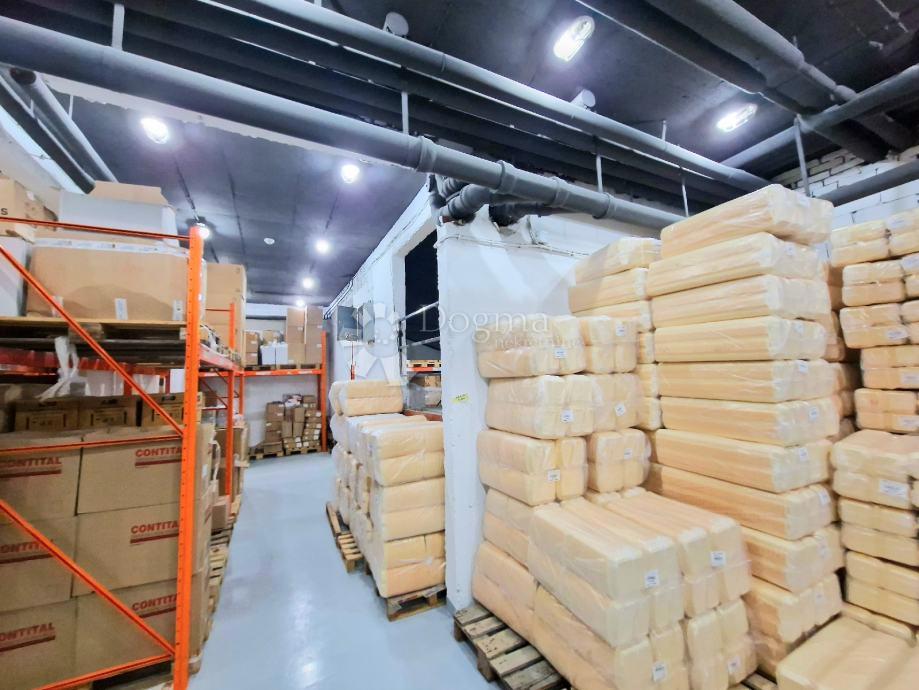 Locale commerciale Trešnjevka, Trešnjevka - Sjever, 555m2