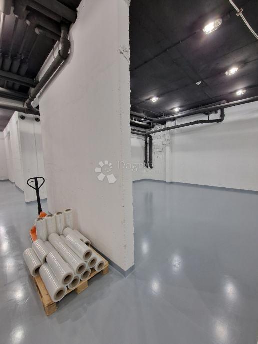 Locale commerciale Trešnjevka, Trešnjevka - Sjever, 555m2