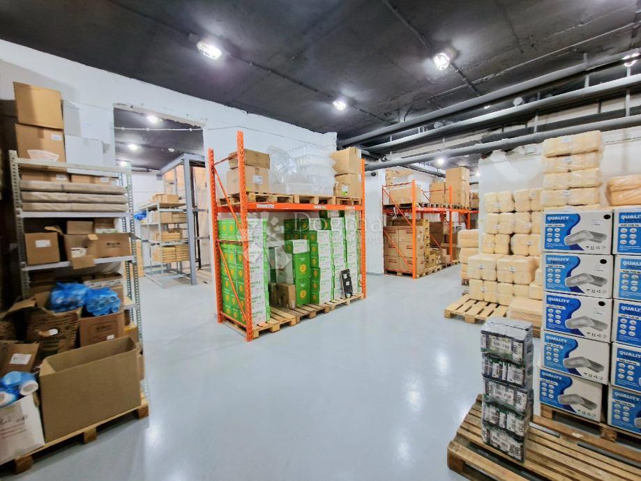 Locale commerciale Trešnjevka, Trešnjevka - Sjever, 555m2