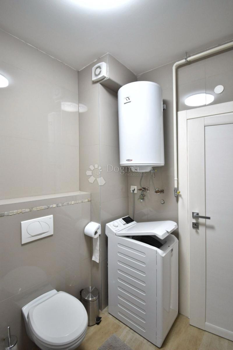 Allogio Centar, Pula, 55m2