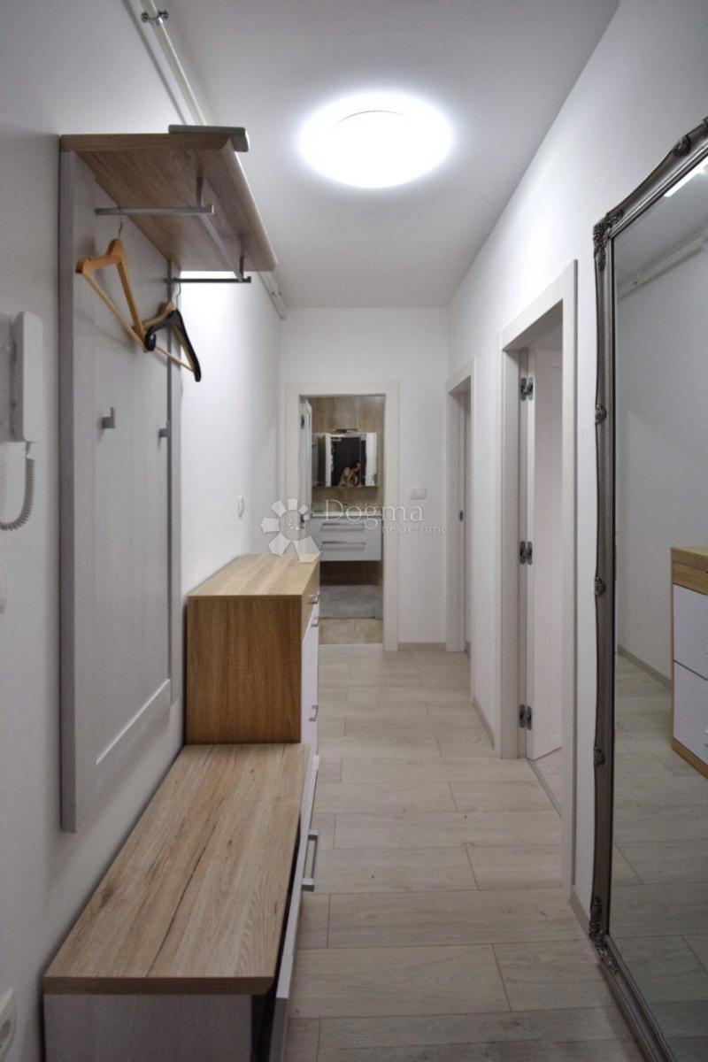 Allogio Centar, Pula, 55m2