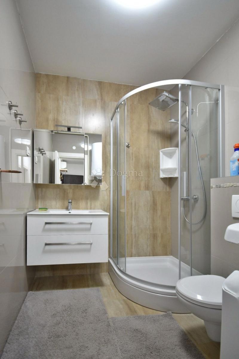 Allogio Centar, Pula, 55m2