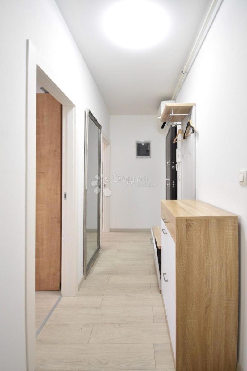 Allogio Centar, Pula, 55m2