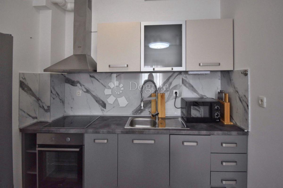 Allogio Centar, Pula, 55m2