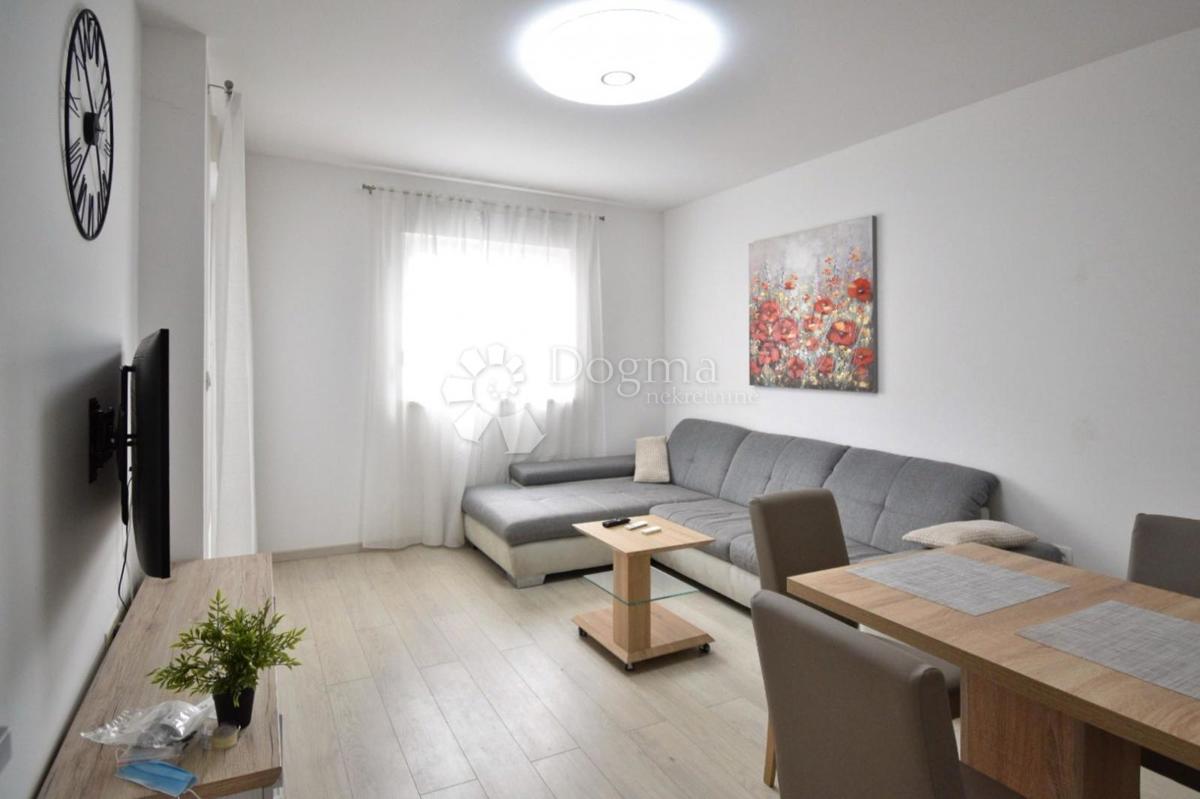 Allogio Centar, Pula, 55m2