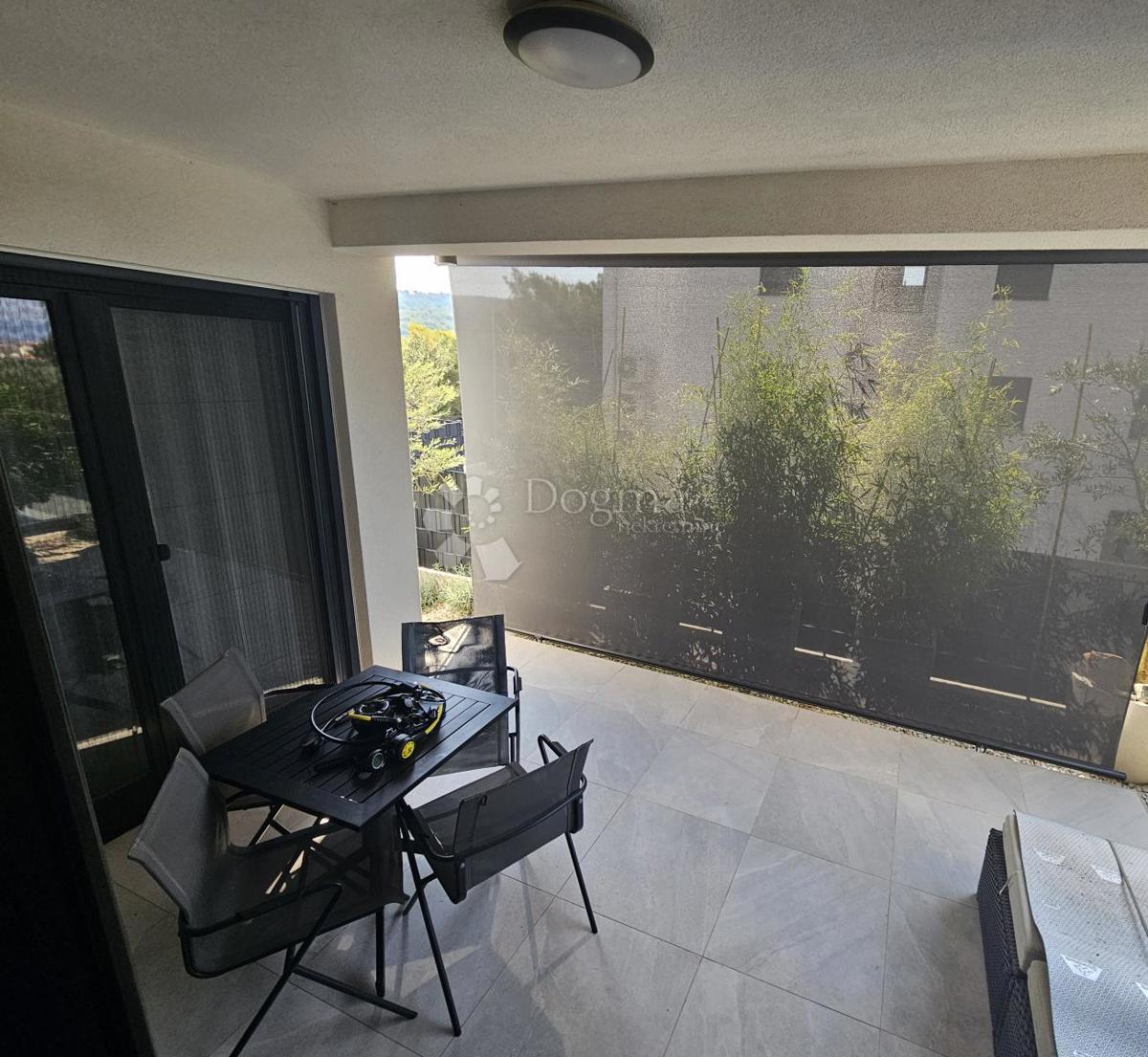 Allogio Okrug Gornji, Okrug, 73,63m2