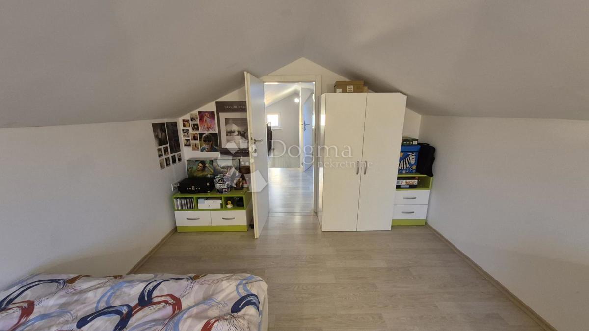 Appartamento duplex di 91,05 m2 a Bale