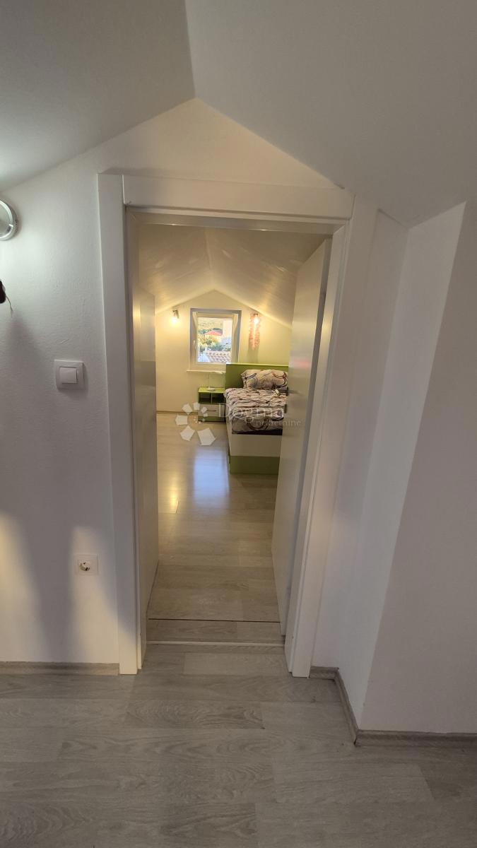 Appartamento duplex di 91,05 m2 a Bale