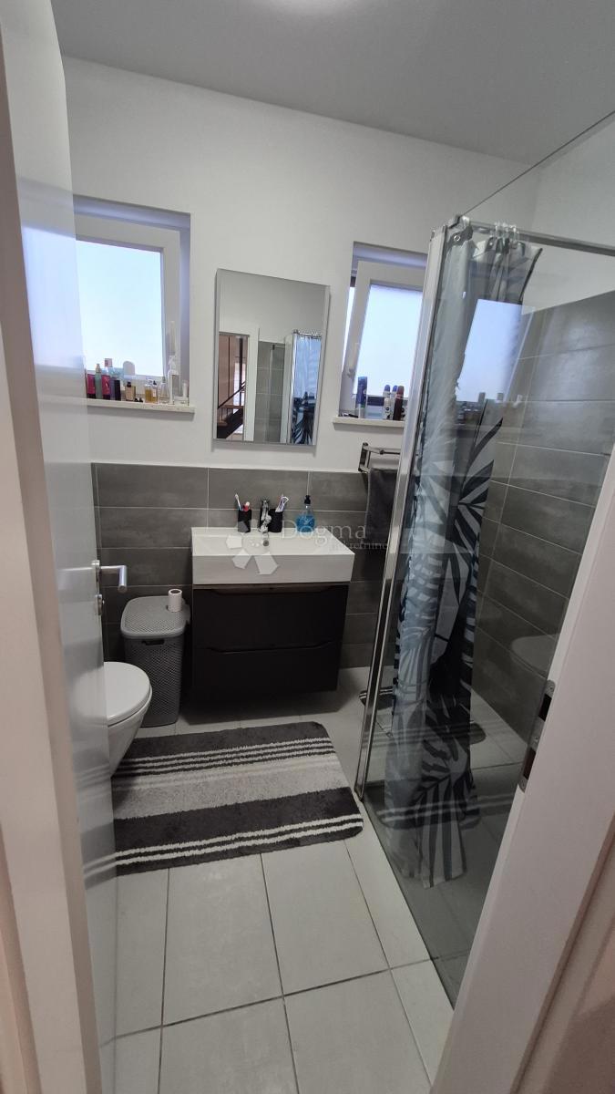 Appartamento duplex di 91,05 m2 a Bale