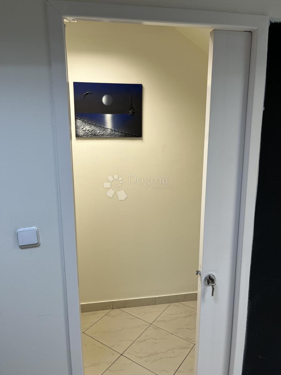 Locale commerciale Malešnica, Stenjevec, 78,44m2