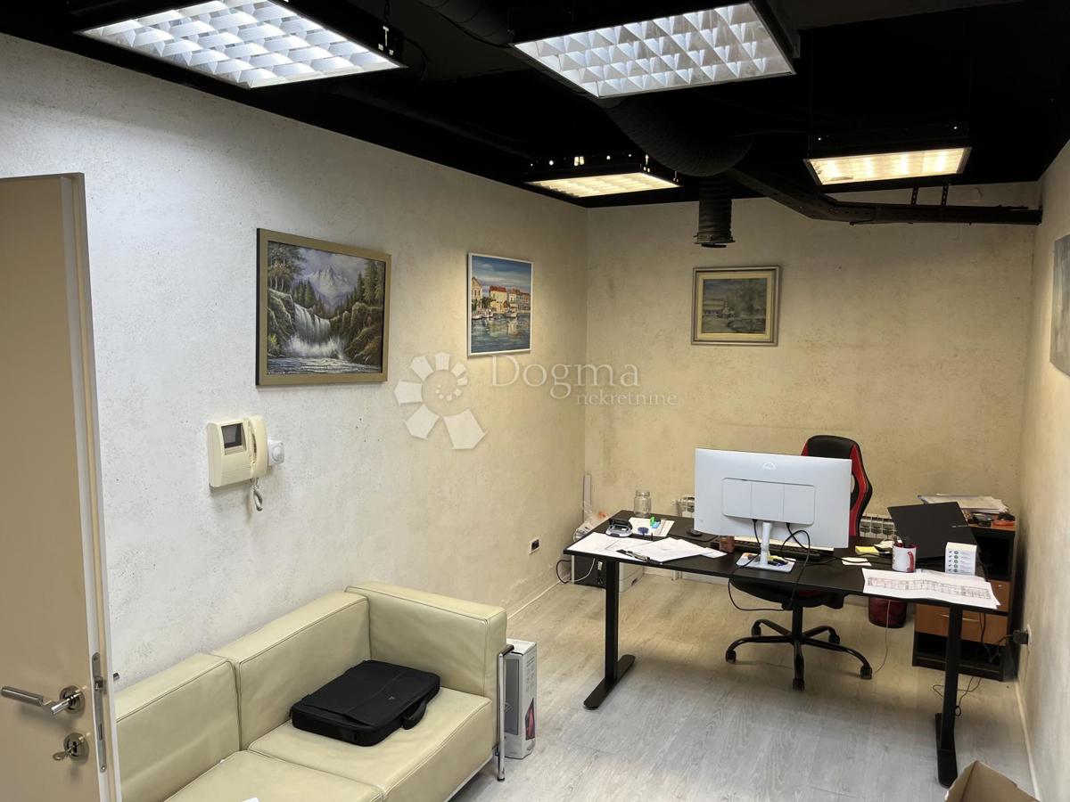 Locale commerciale Malešnica, Stenjevec, 78,44m2