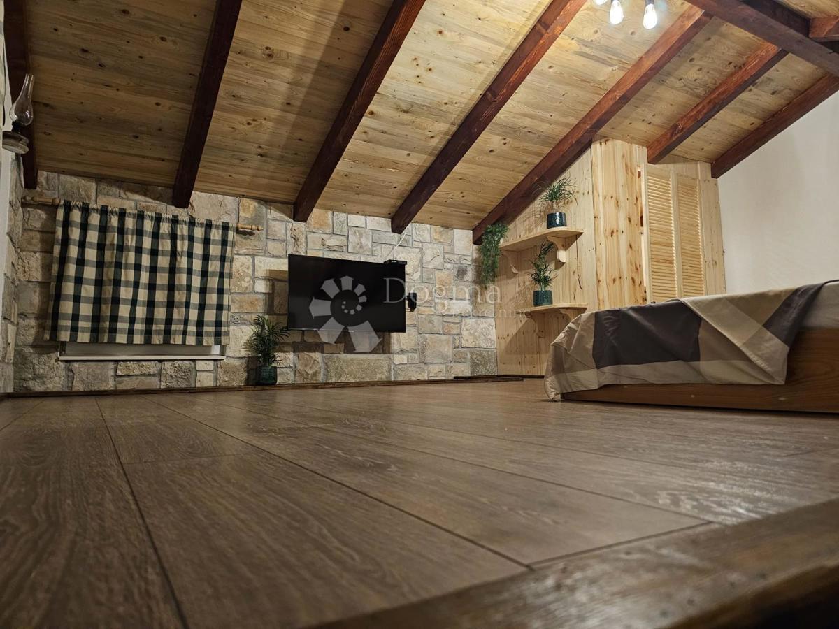 Oasi di pietra a Solta