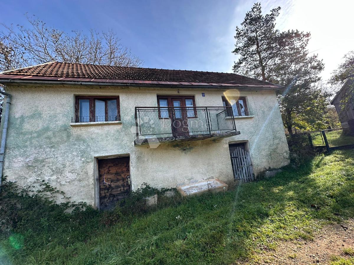 Casa Švica, Otočac, 900m2