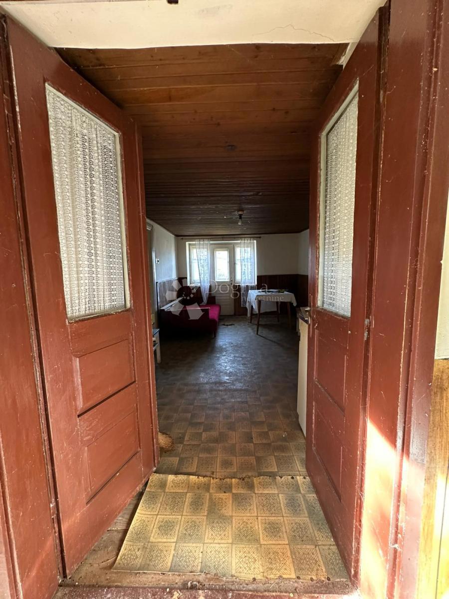 Casa Švica, Otočac, 900m2