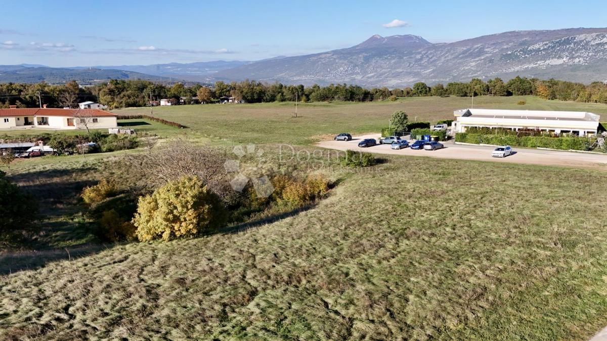 Terreno edificabile Kršan, 1.117m2