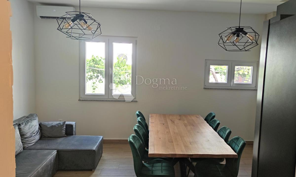 Casa Seline, Starigrad, 335,58m2