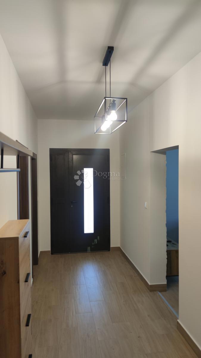 Casa Seline, Starigrad, 335,58m2