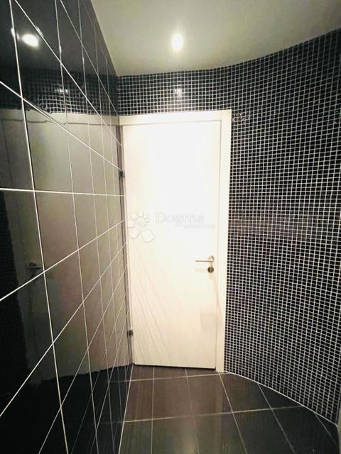 Locale commerciale Črnomerec, 172,85m2