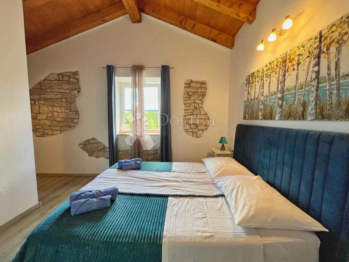 RIDOTTO!!!! STABILE CASA VACANZE CON PISCINA E GIARDINO DI 7144 mq