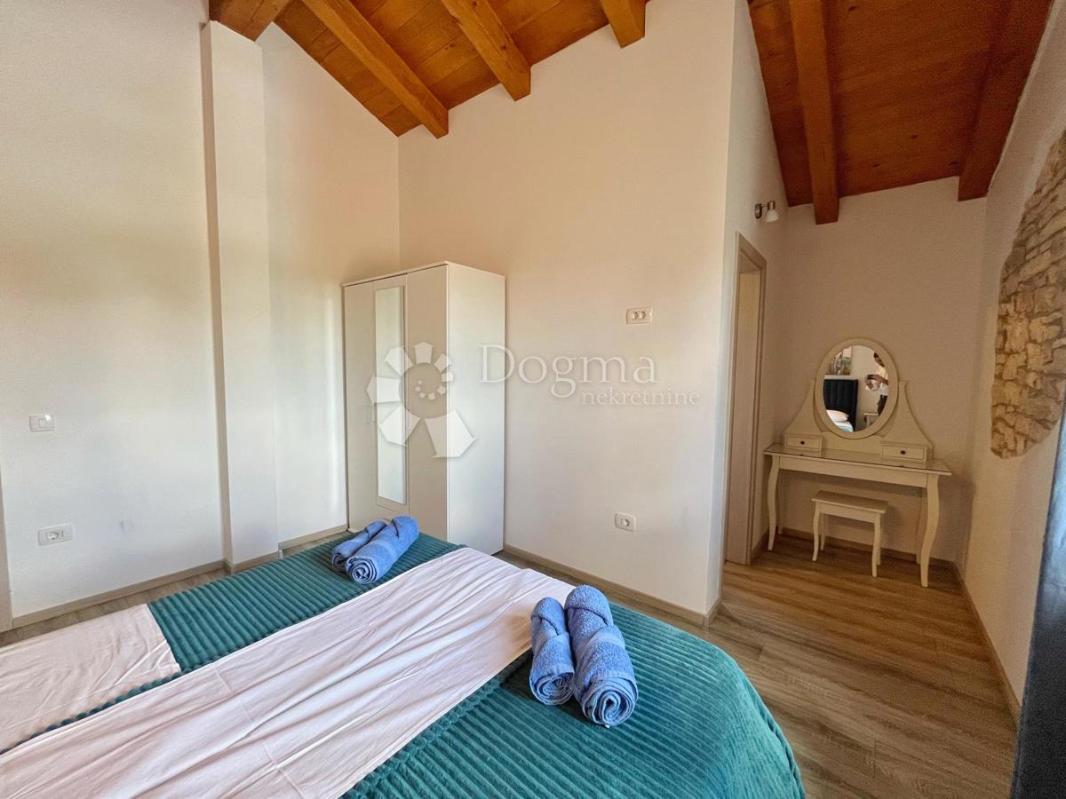 RIDOTTO!!!! STABILE CASA VACANZE CON PISCINA E GIARDINO DI 7144 mq