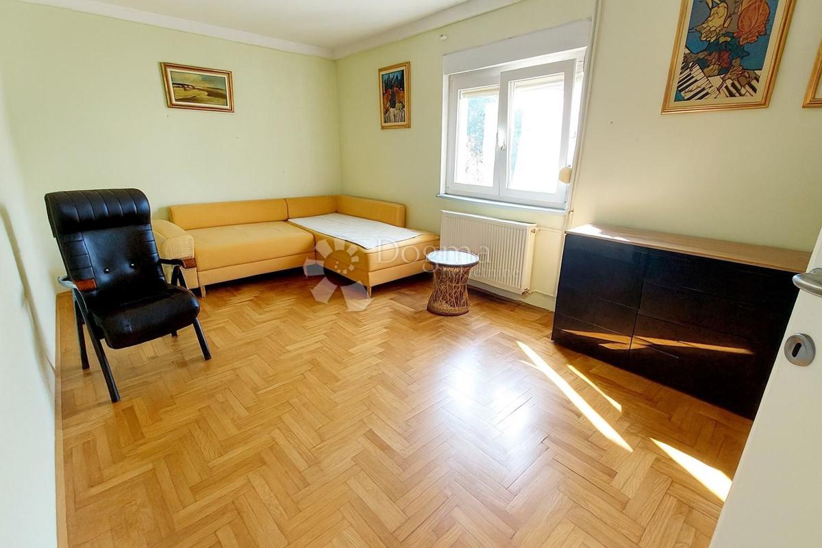 Casa Resnik, Peščenica - Žitnjak, 260m2