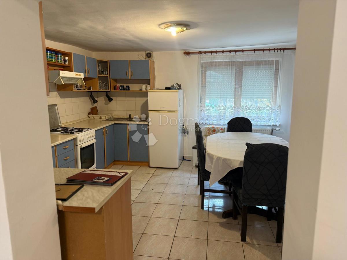 Casa Gornje Vratno, Cestica, 180m2