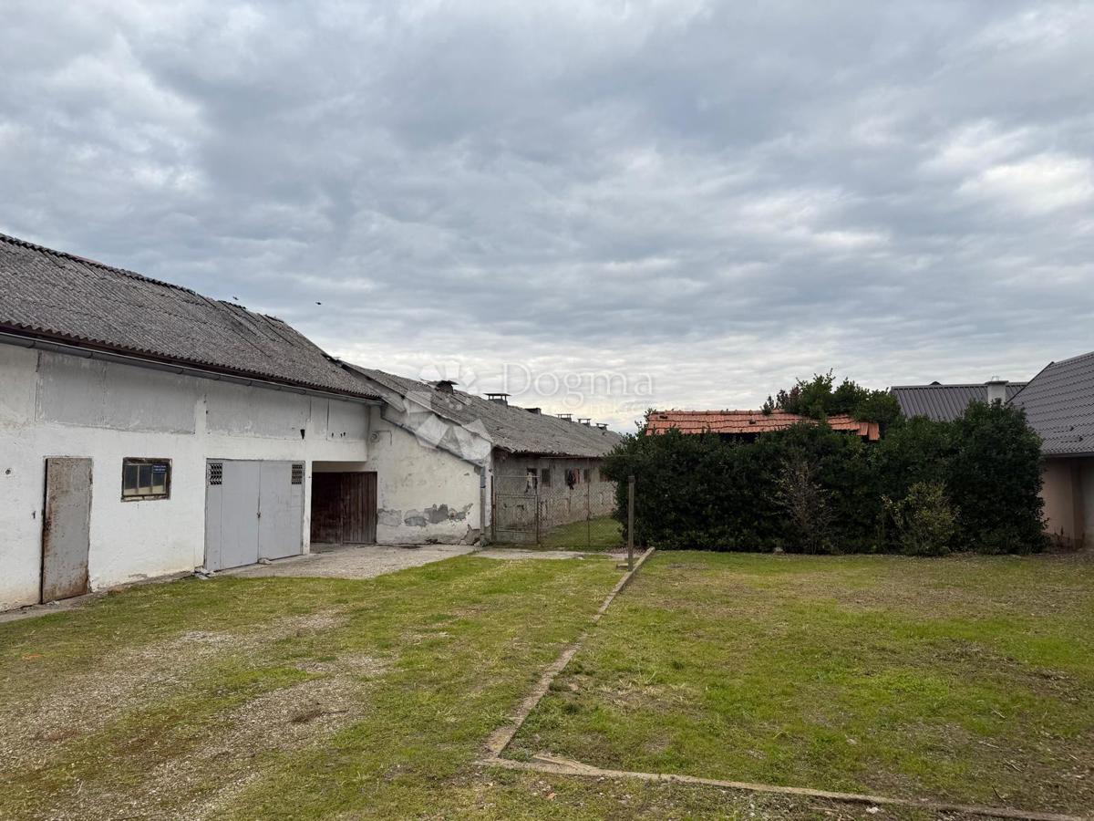 Casa Gornje Vratno, Cestica, 180m2