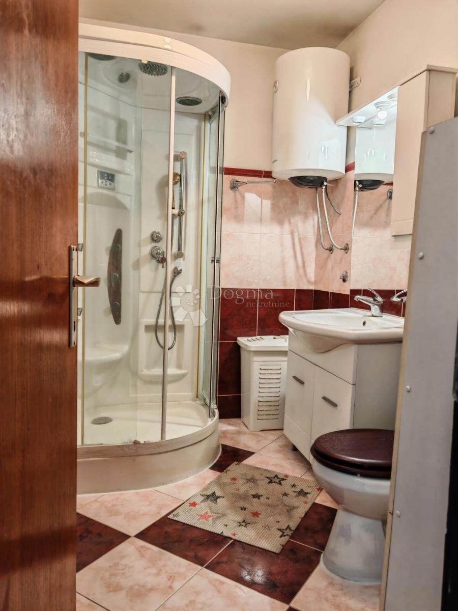 Allogio Centar, Pula, 70m2