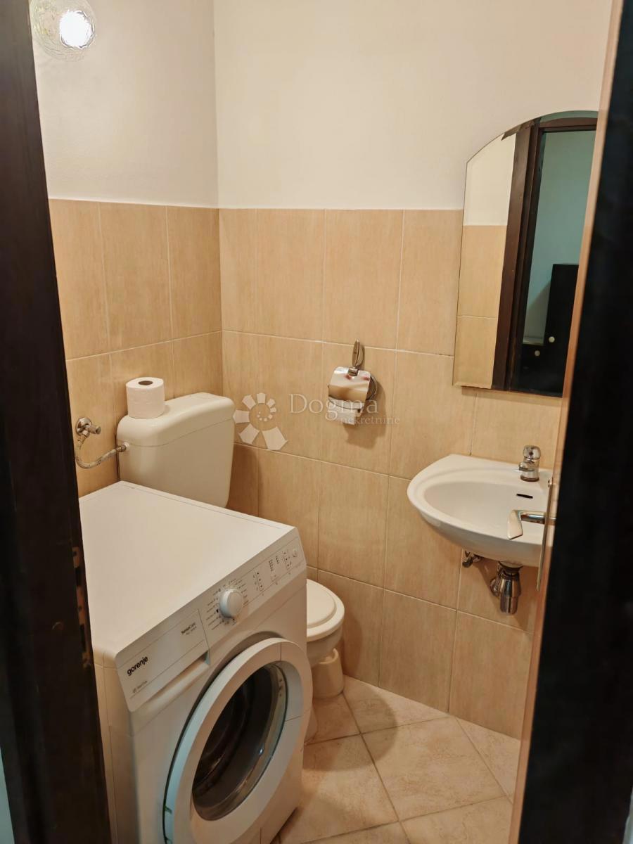 Allogio Centar, Pula, 70m2