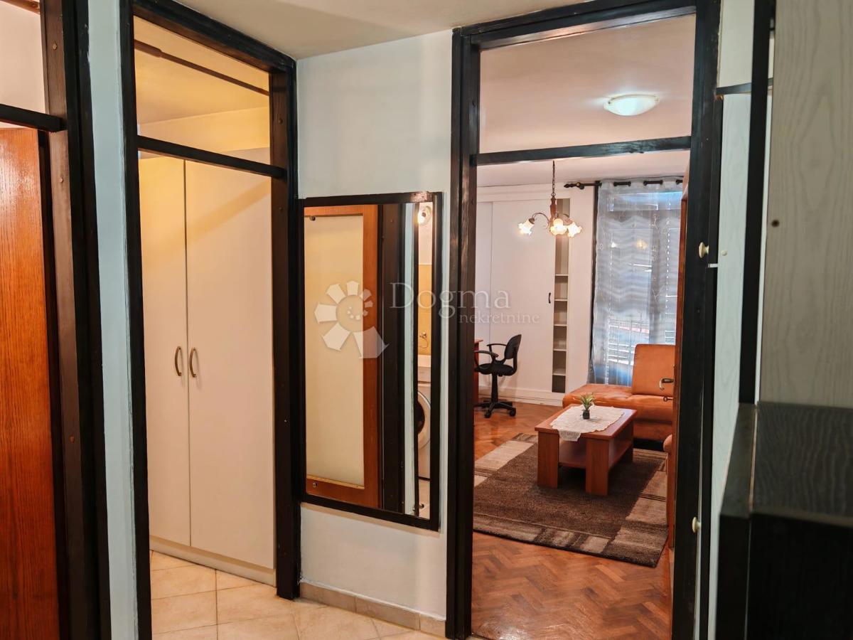 Allogio Centar, Pula, 70m2