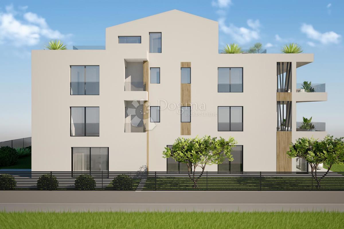 APPARTAMENTO DI LUSSO CON I PIÙ ALTI STANDARD - ROVIGNO, CENTRO