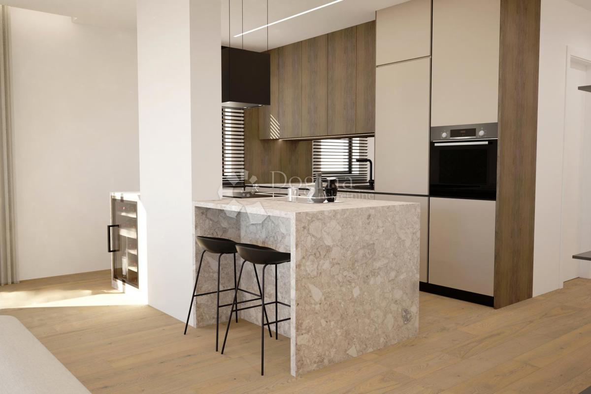 APPARTAMENTO DI LUSSO CON I PIÙ ALTI STANDARD - ROVIGNO, CENTRO