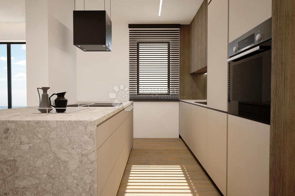 APPARTAMENTO DI LUSSO CON I PIÙ ALTI STANDARD - ROVIGNO, CENTRO