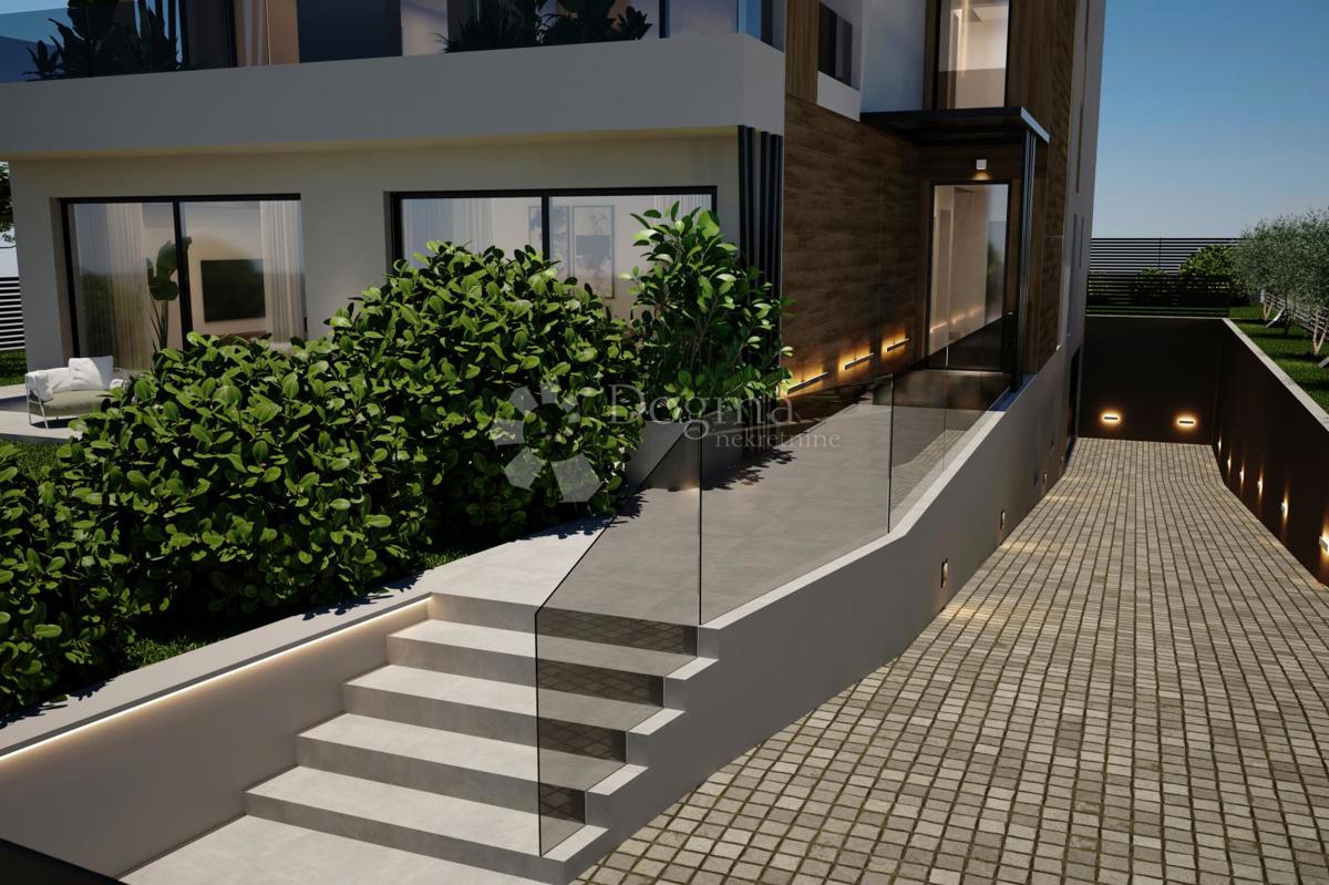 APPARTAMENTO DI LUSSO CON I PIÙ ALTI STANDARD - ROVIGNO, CENTRO