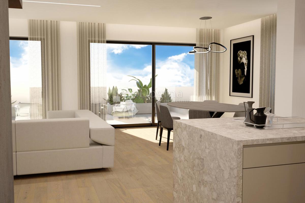 APPARTAMENTO DI LUSSO CON I PIÙ ALTI STANDARD - ROVIGNO, CENTRO